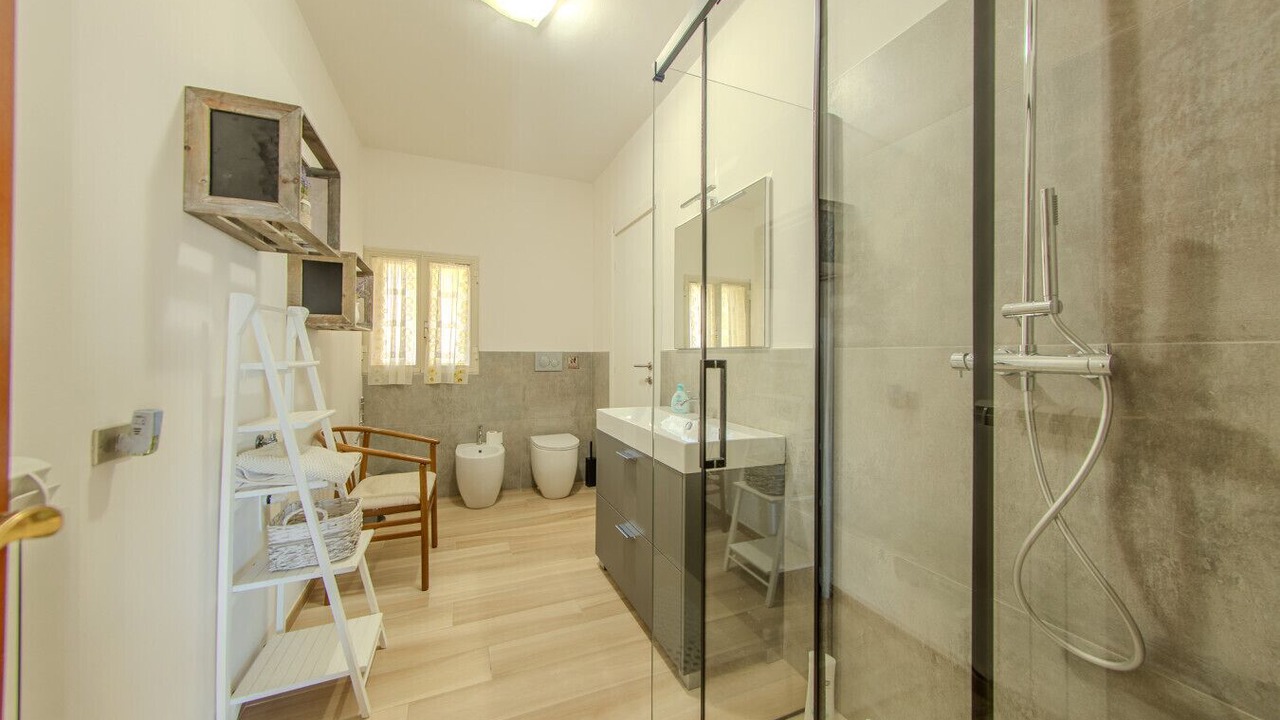 Photo of Bathroom in Scala