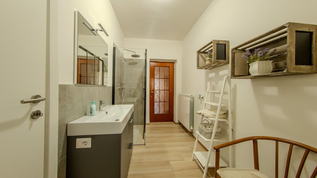 Photo of Bathroom in Scala