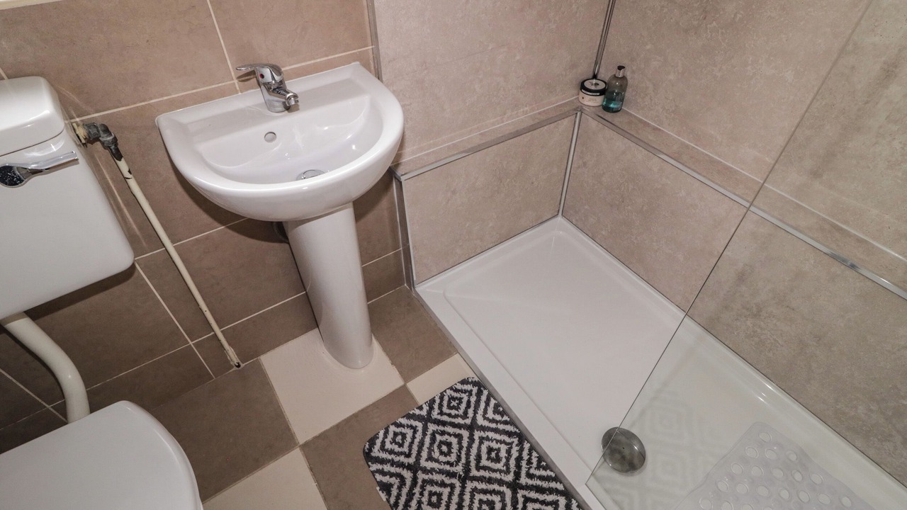 Photo of Bathroom in Belleek
