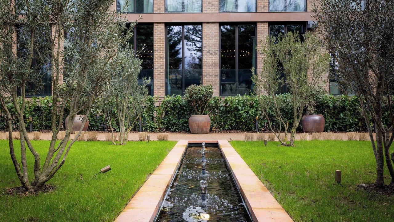 Photo of Outdoor in Brondesbury Park