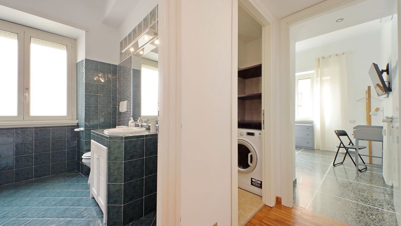 Photo of Bathroom in Trionfale