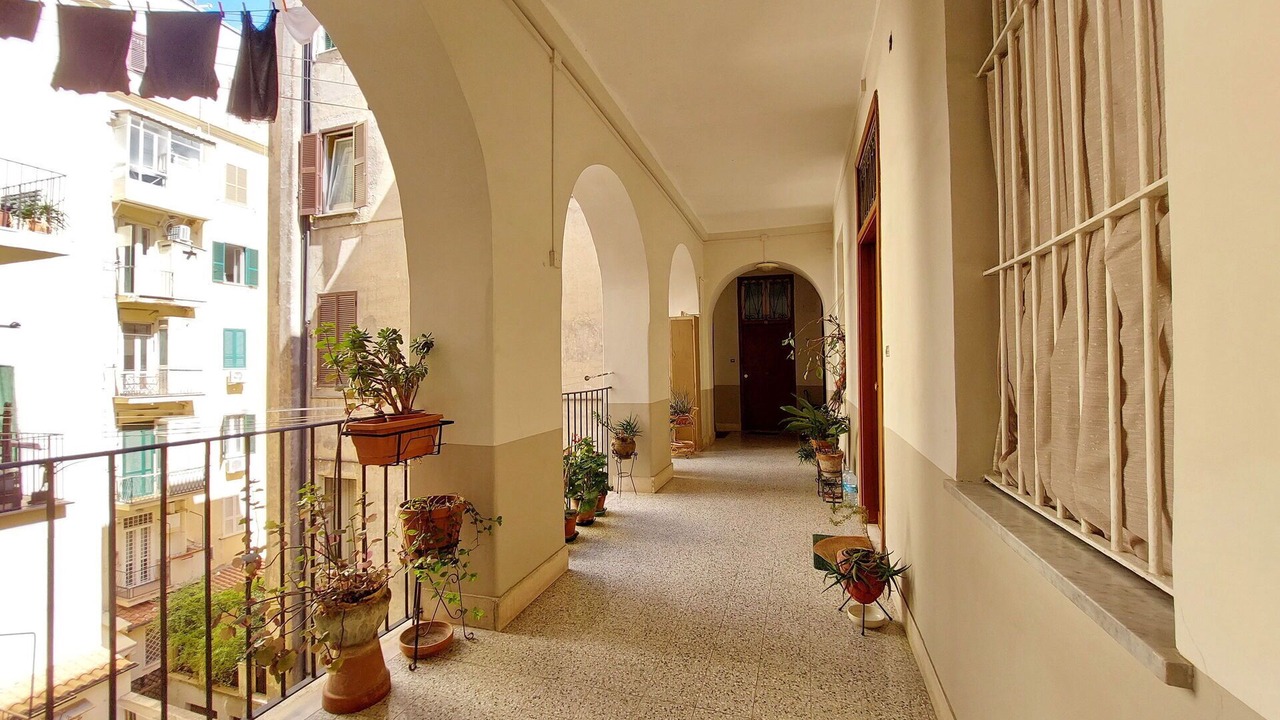Photo of Others in Esquilino