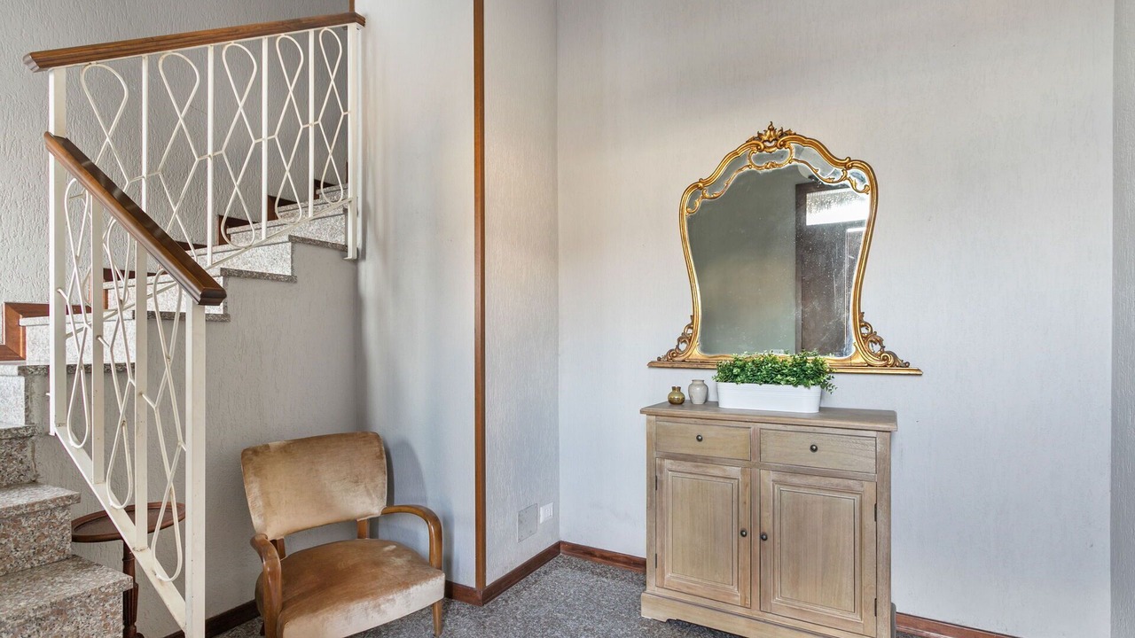 Photo of Bedroom in Dongo