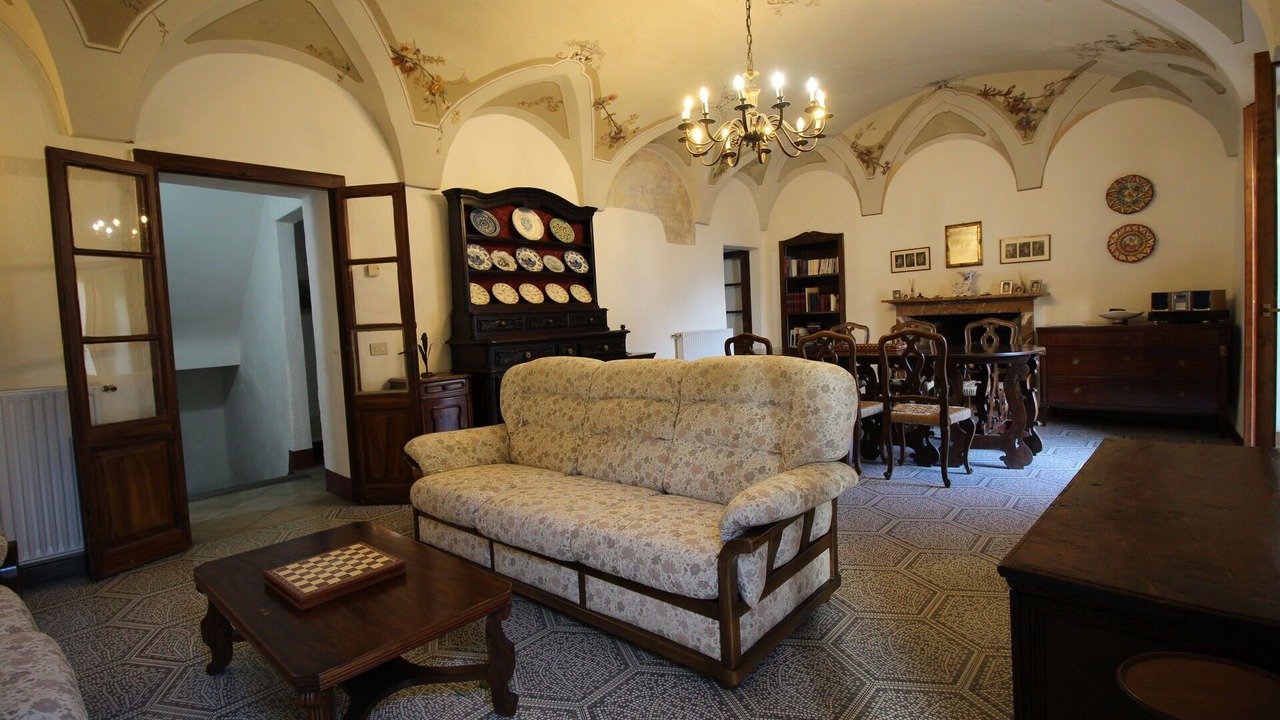Photo of Bedroom in Claino Con Osteno