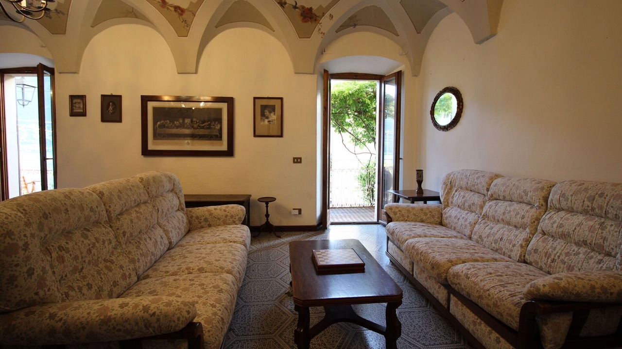 Photo of Bedroom in Claino Con Osteno
