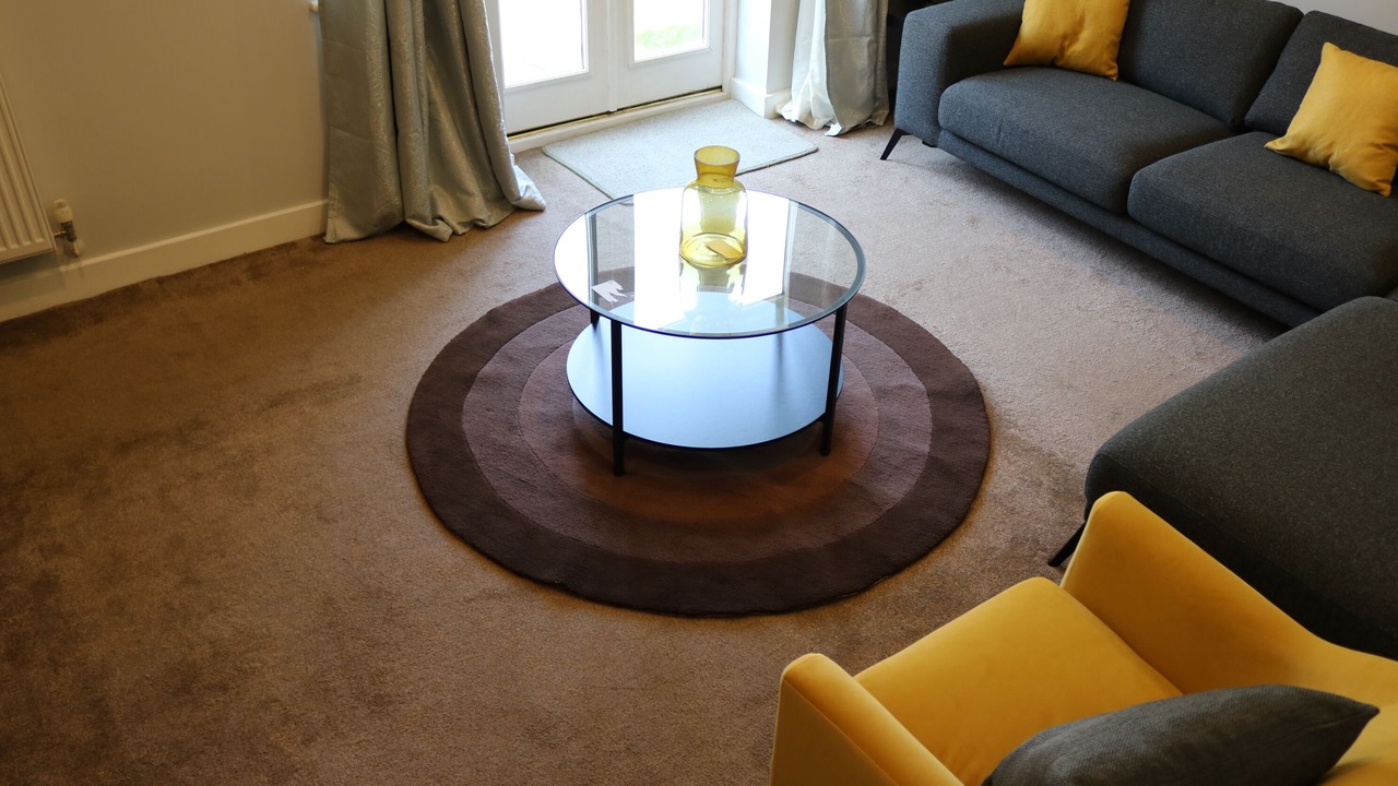 Photo of Livingroom in Newport Pagnell