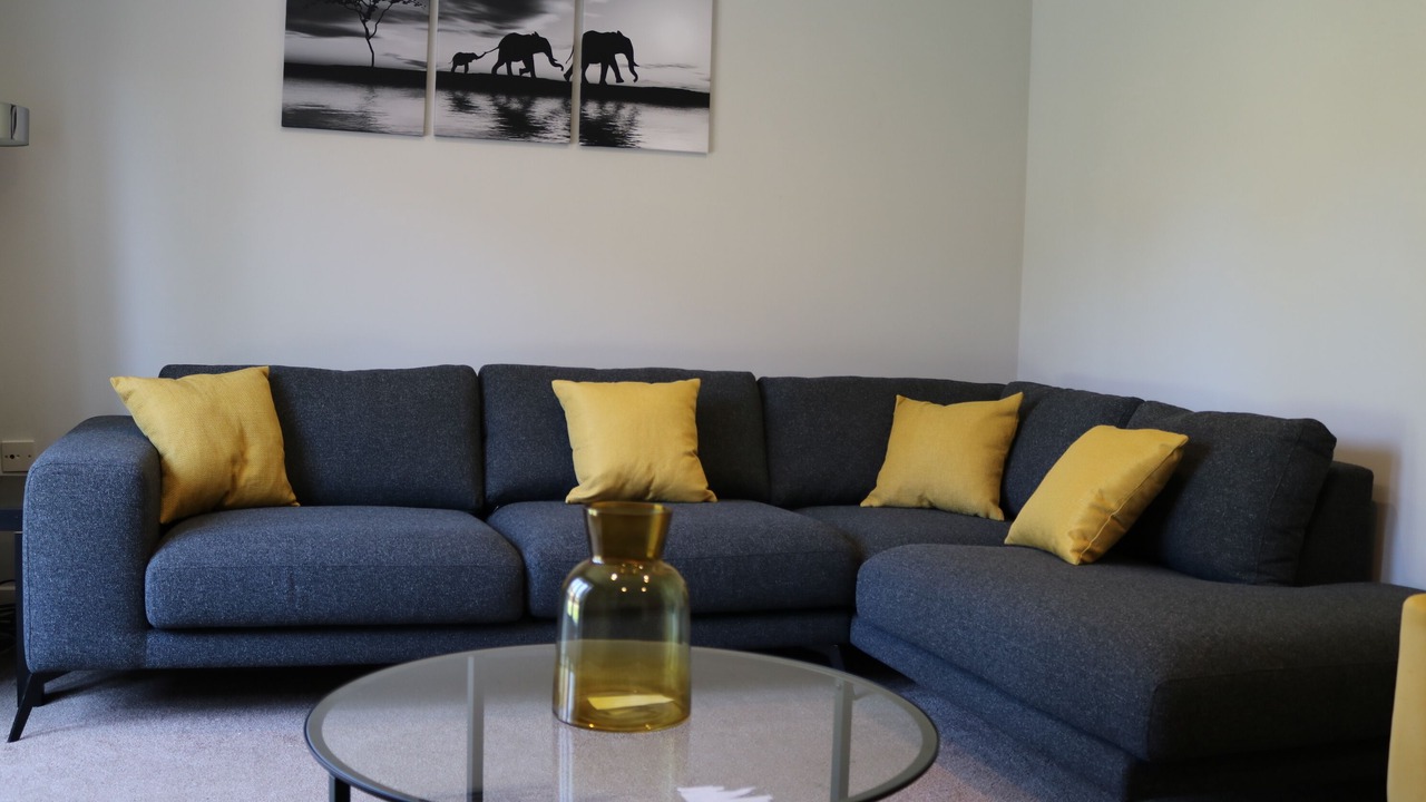 Photo of Livingroom in Newport Pagnell