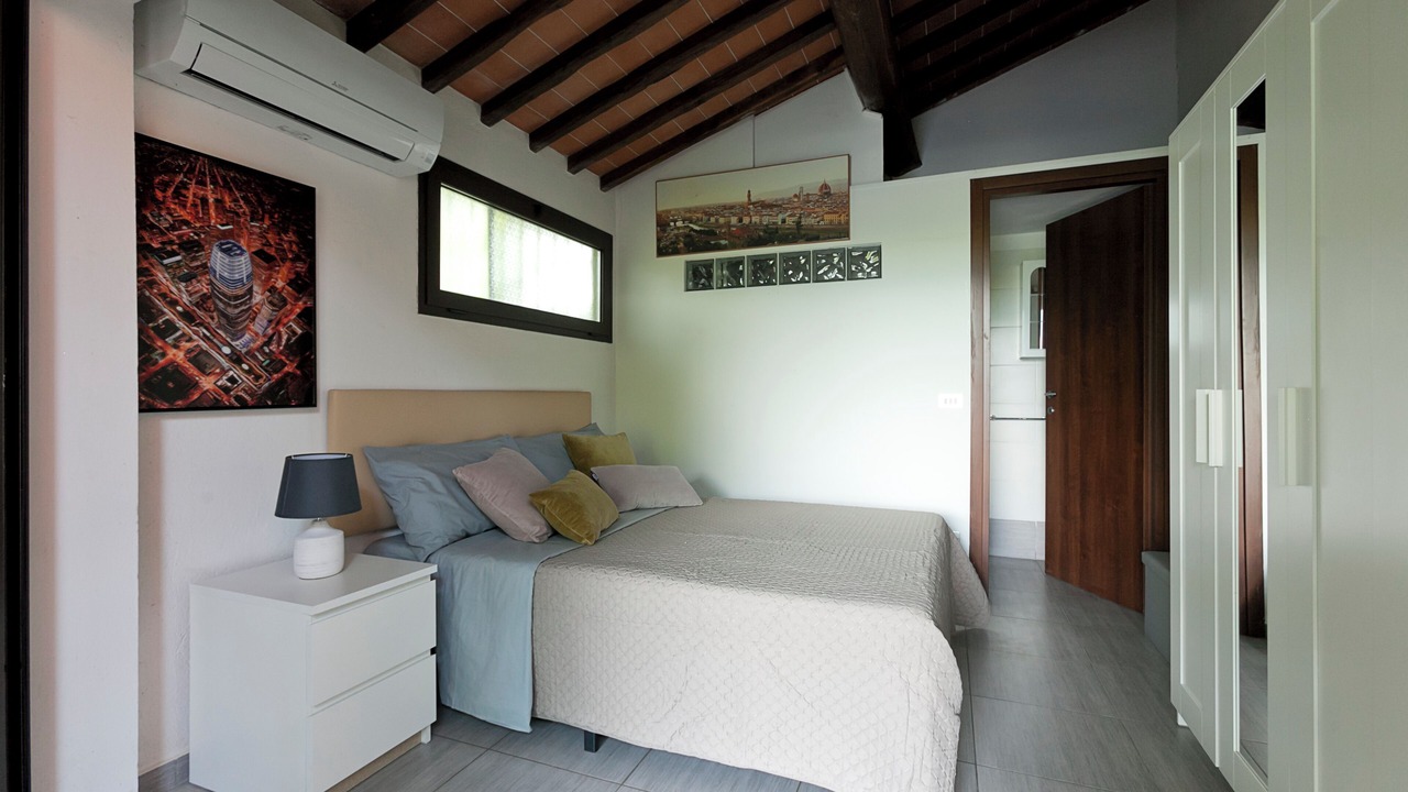 Photo of Bedroom in Neri