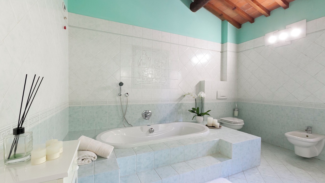 Photo of Bathroom in Neri