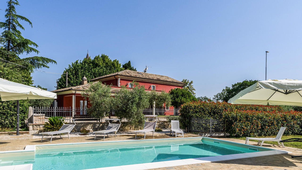 Photo of Outdoor in Avenale