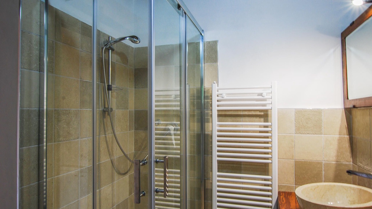 Photo of Bathroom in Avenale