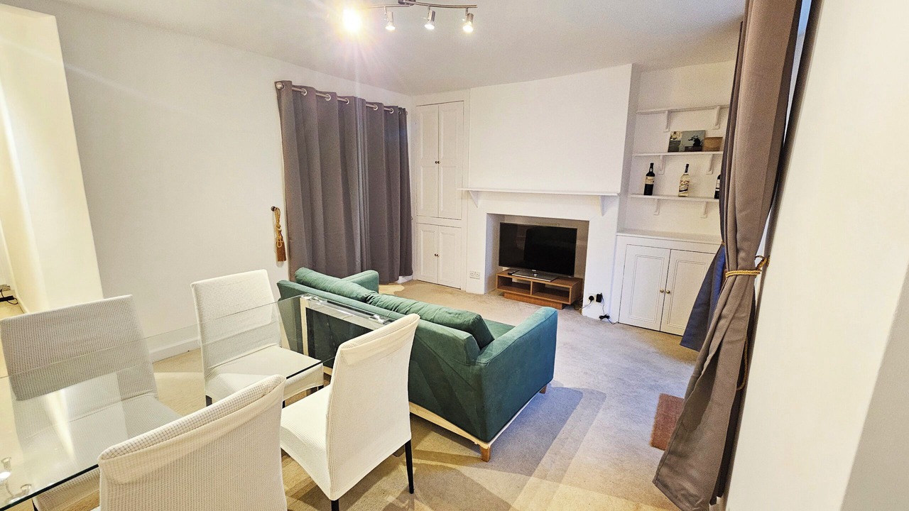 Photo of Livingroom in Churchill