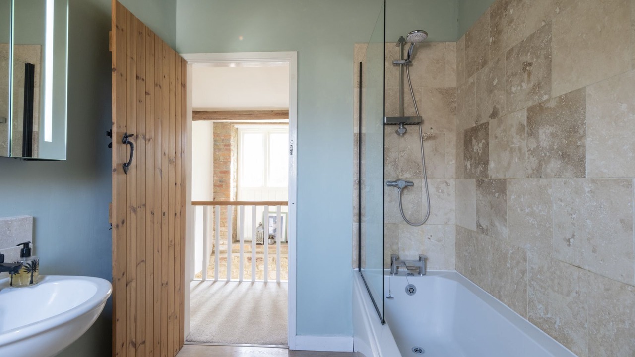Photo of Bathroom in Sibford Gower