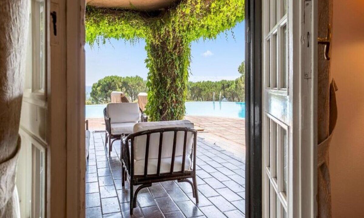 Photo of Outdoor in Carella