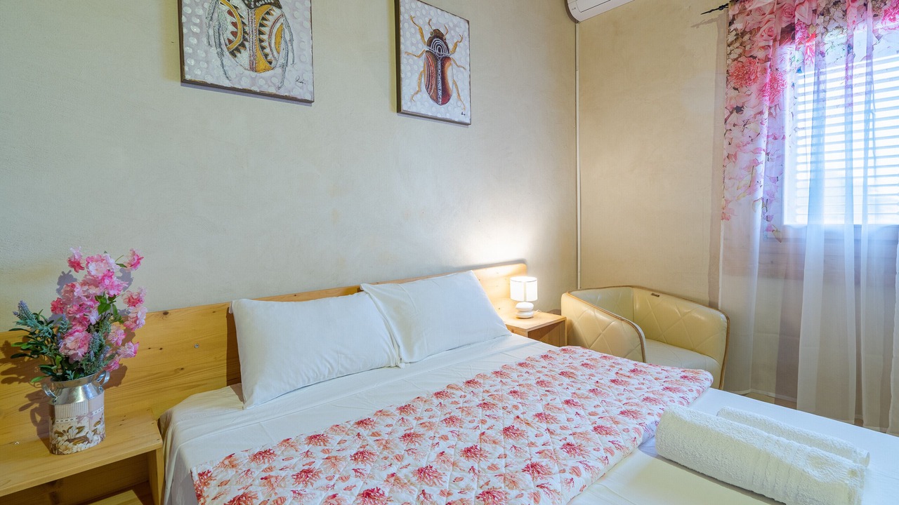 Photo of Bedroom in Avola
