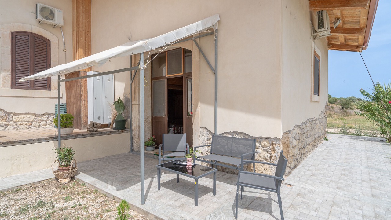 Photo of Patio Balcony in Avola