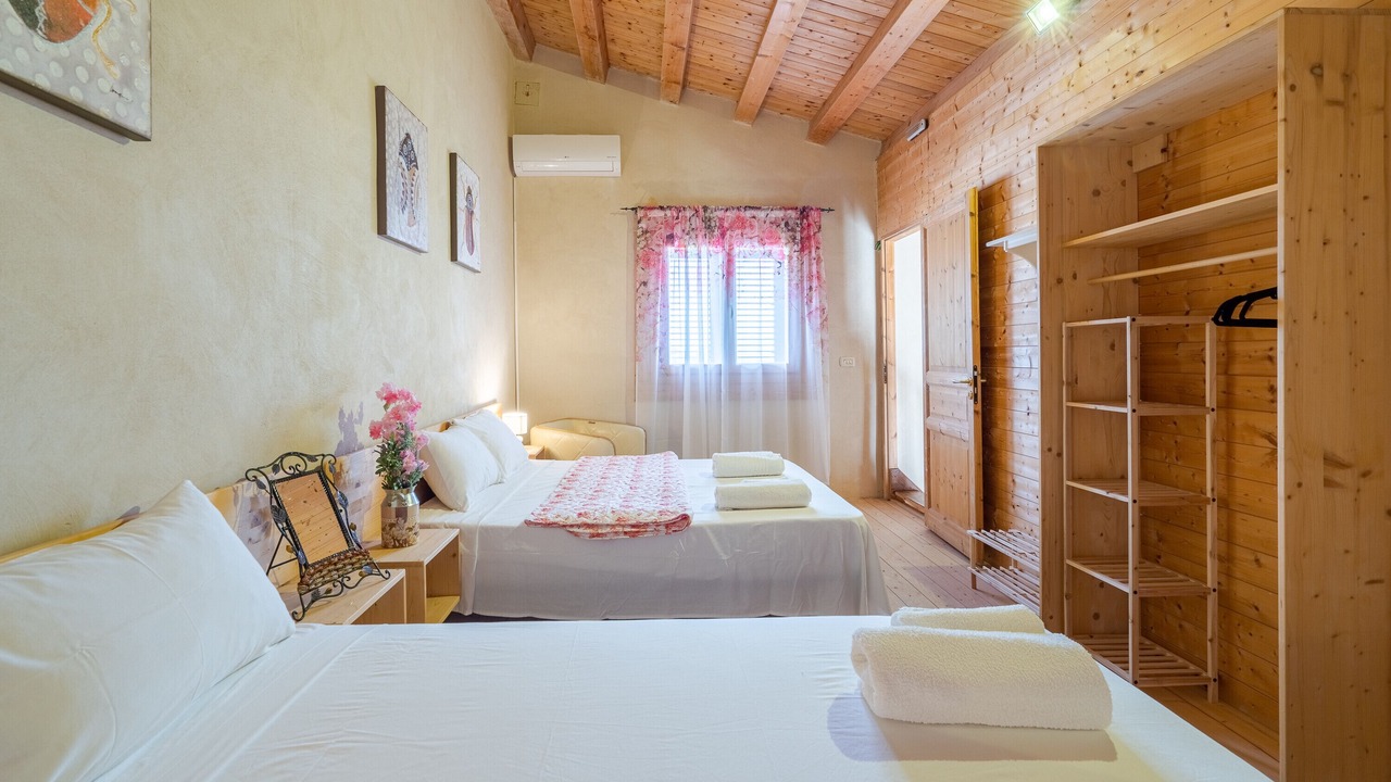 Photo of Bedroom in Avola