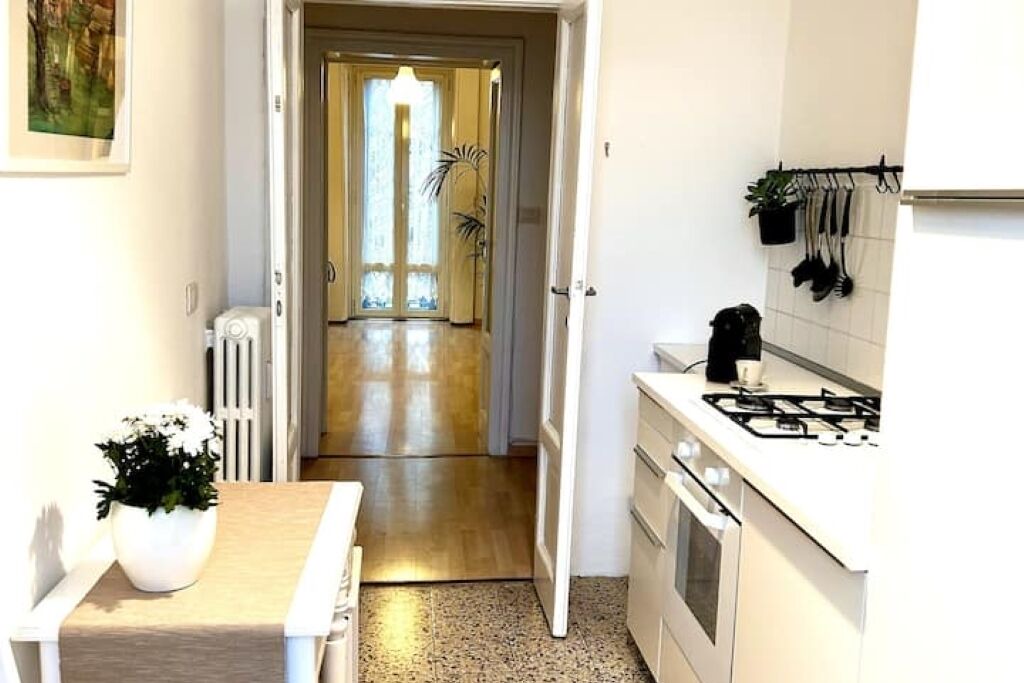 Photo of Kitchen in Magenta
