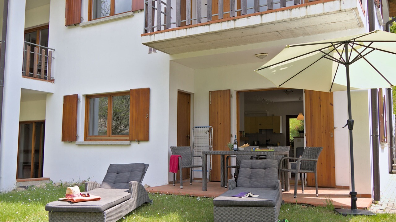 Photo of Outdoor in Crone