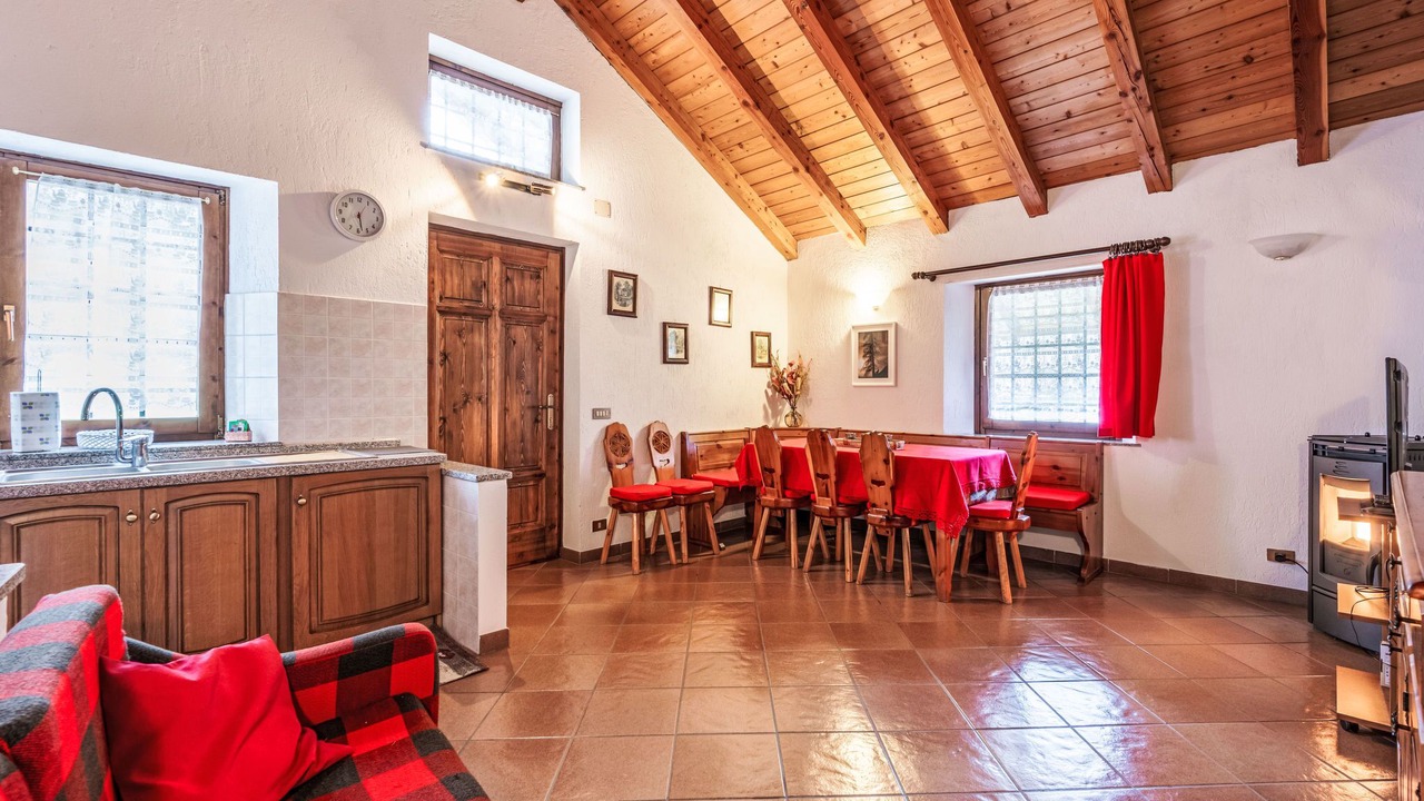 Photo of Livingroom in Ollomont