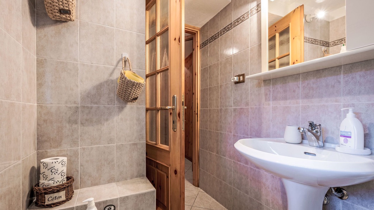Photo of Bathroom in Ollomont