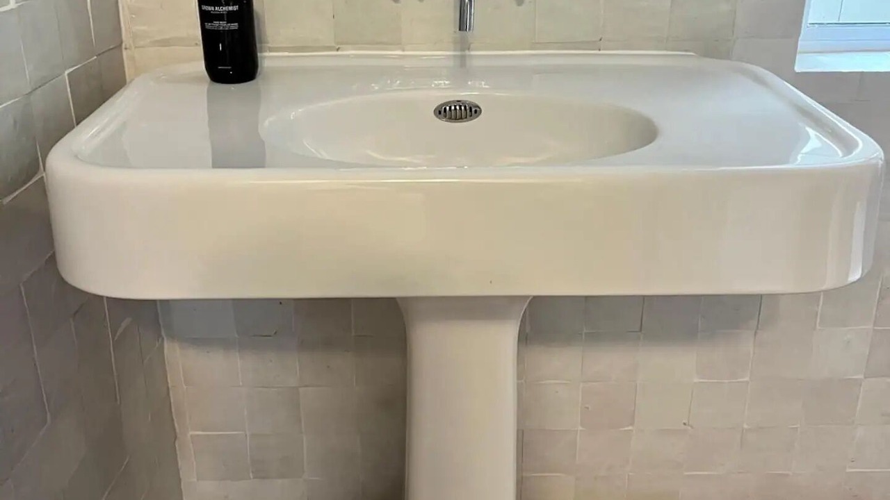 Photo of Bathroom in Farringdon