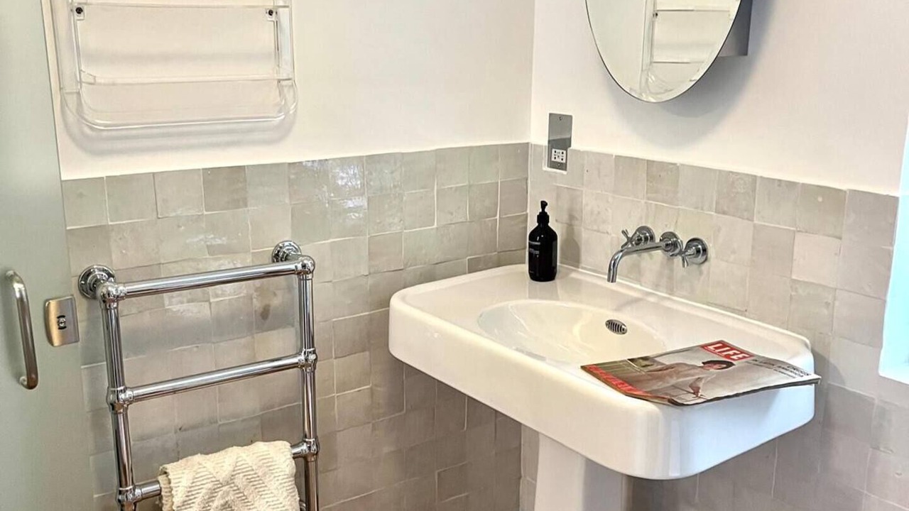 Photo of Bathroom in Farringdon