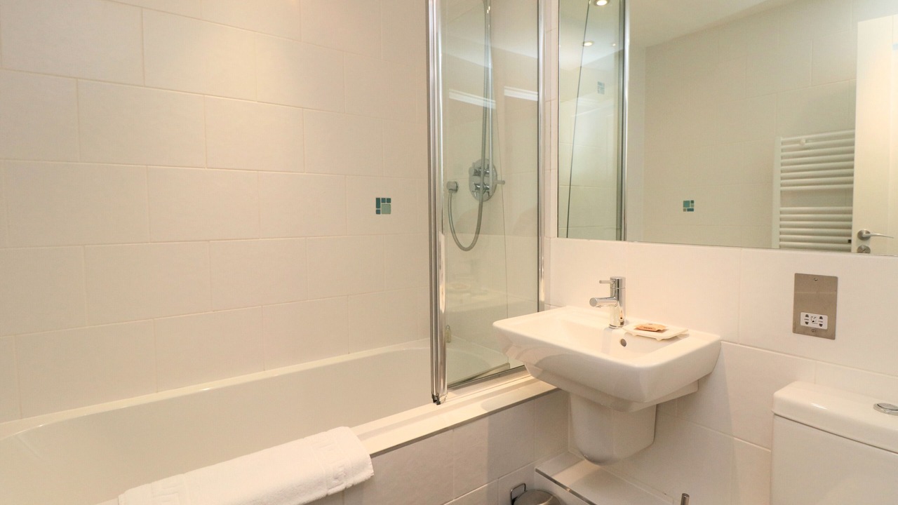 Photo of Bathroom in Constantine Bay