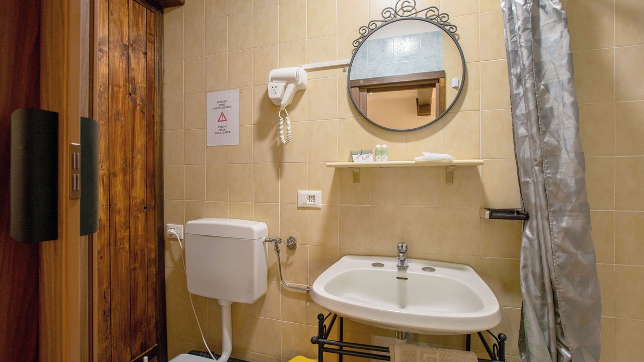 Photo of Bathroom in Saint-Pierre