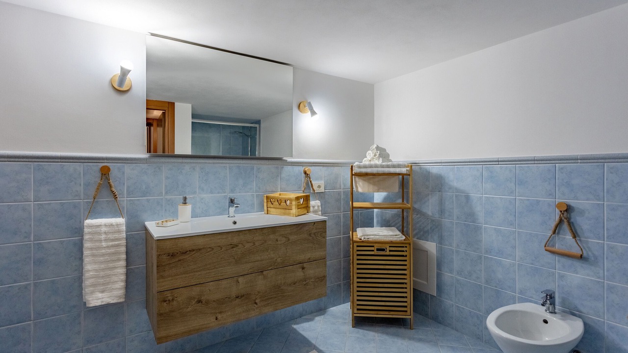 Photo of Bathroom in Arini