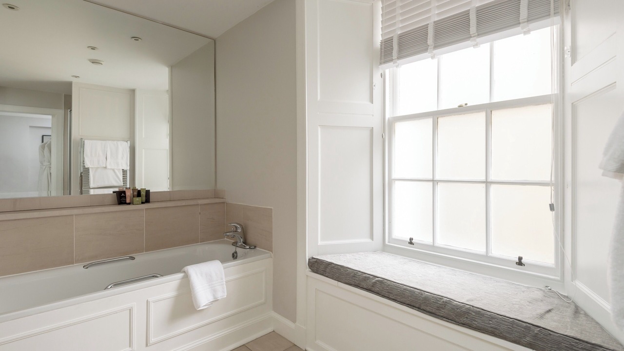 Photo of Bathroom in Newington