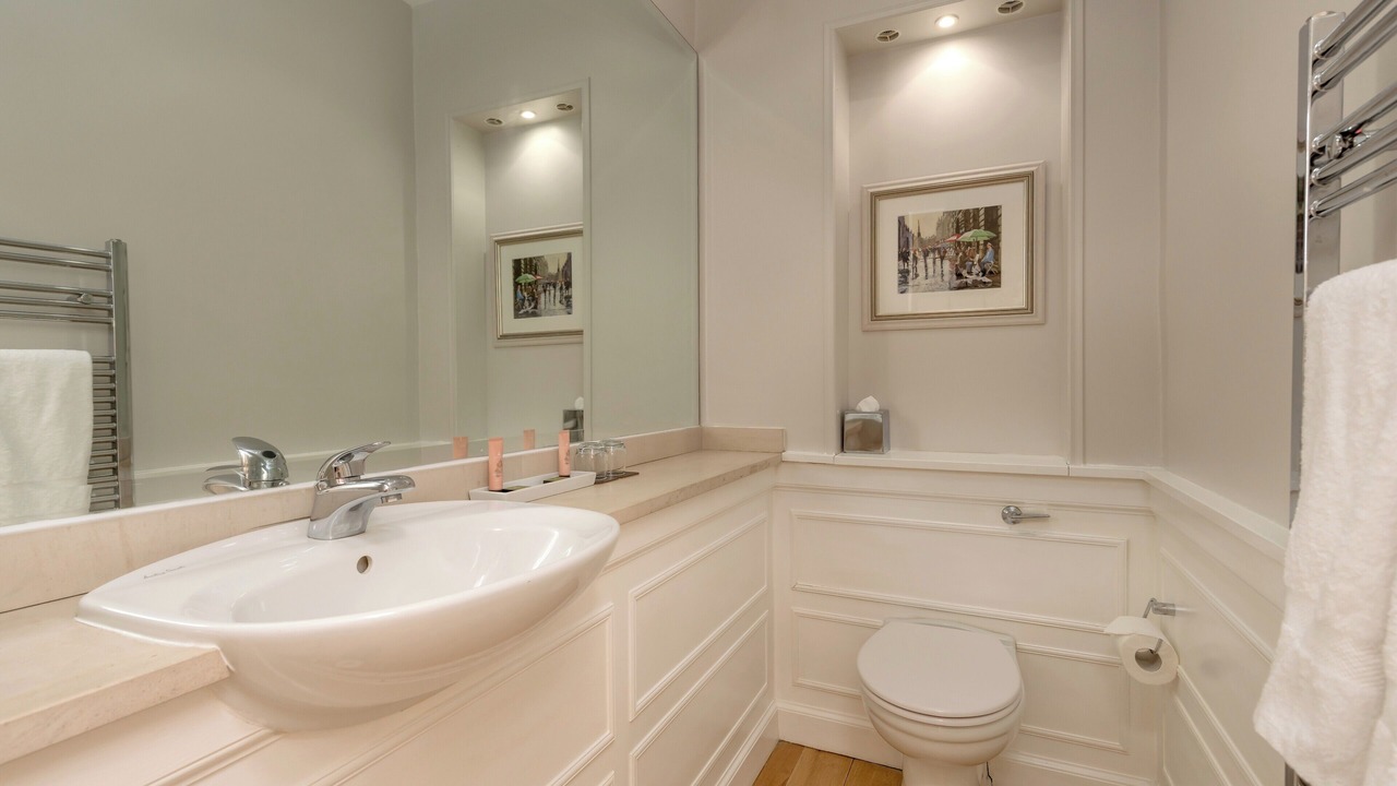 Photo of Bathroom in Newington