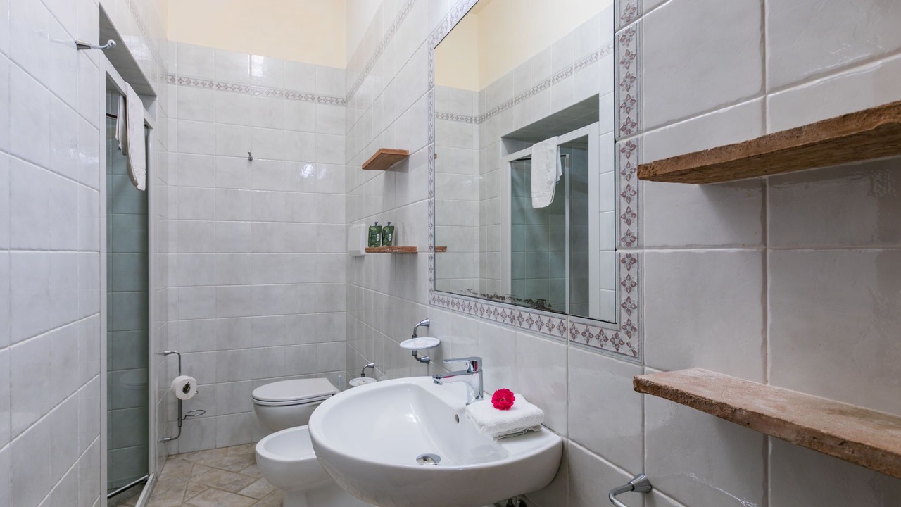 Photo of Bathroom in Iano