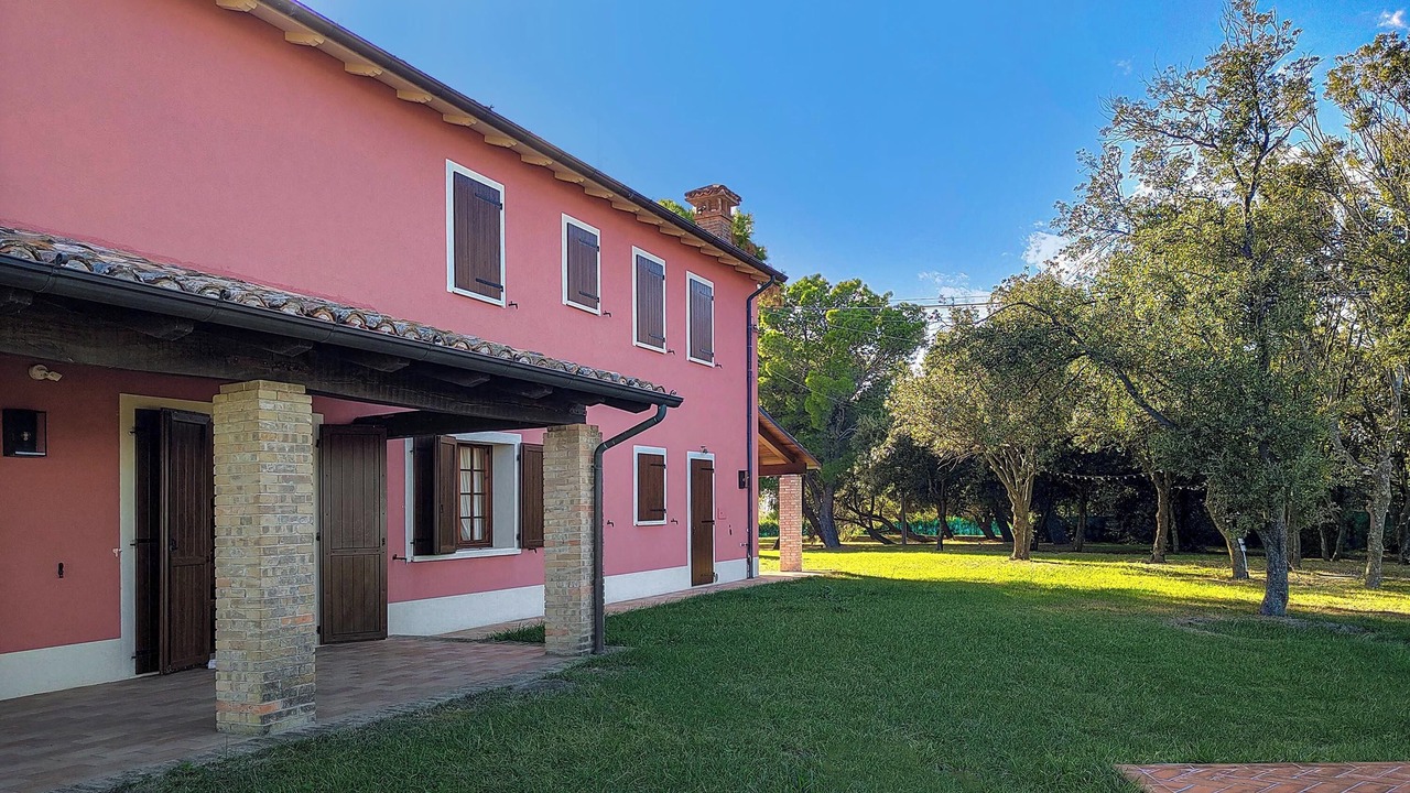 Photo of Outdoor in San Costanzo