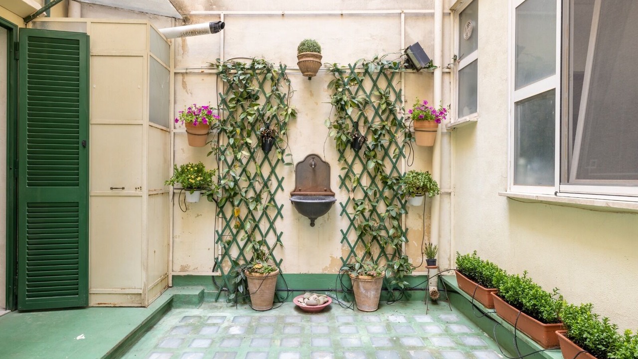 Photo of Outdoor in Esquilino