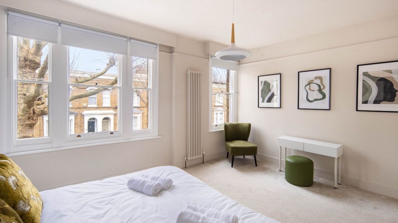 Photo of Bedroom in Kennington