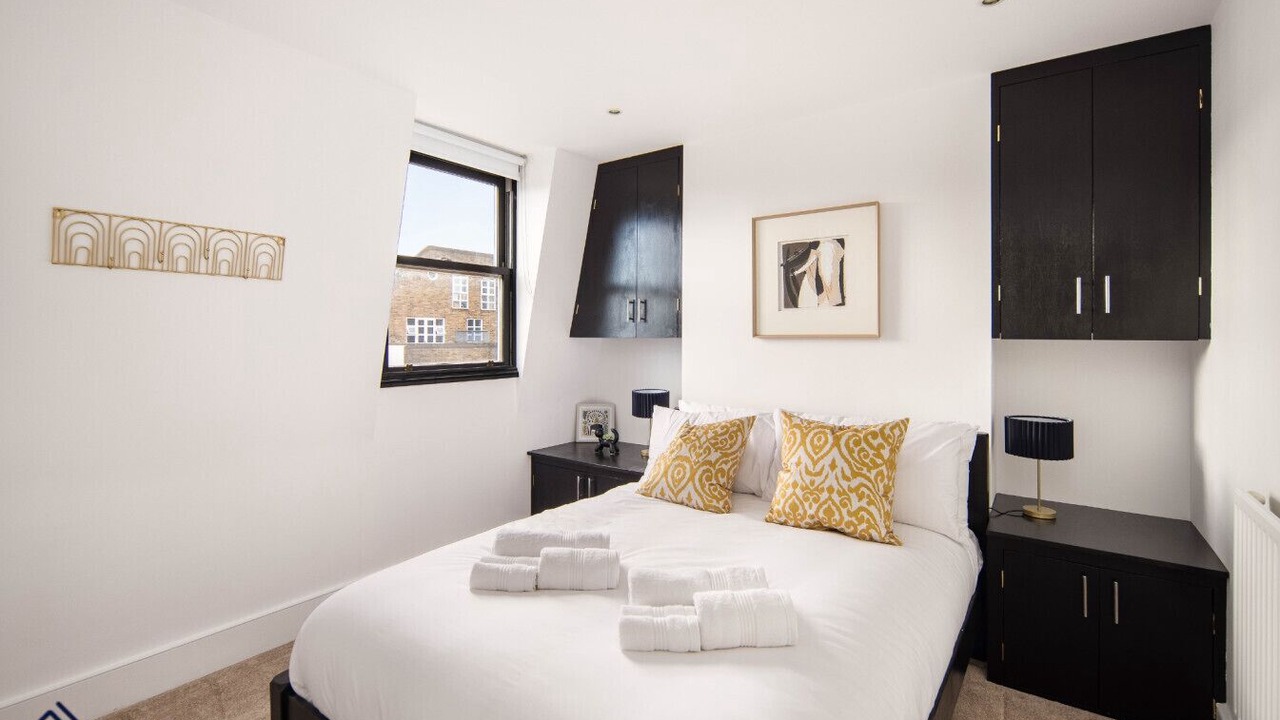 Photo of Bedroom in Kennington