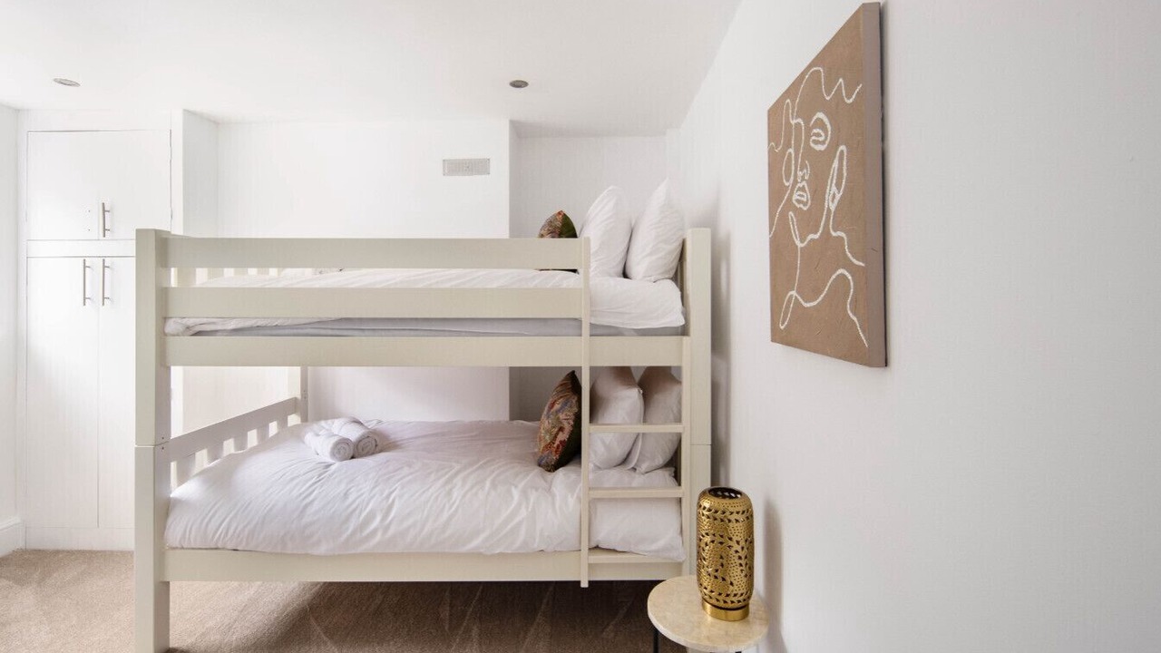 Photo of Bedroom in Kennington