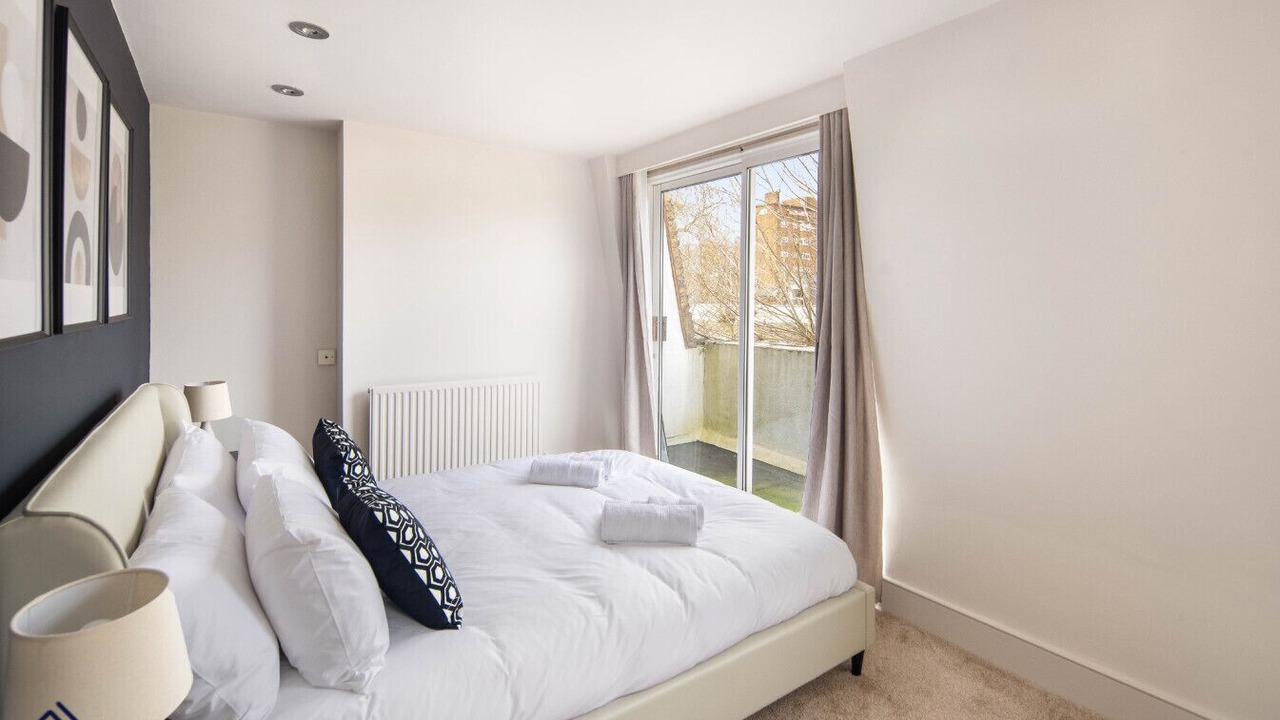 Photo of Bedroom in Kennington