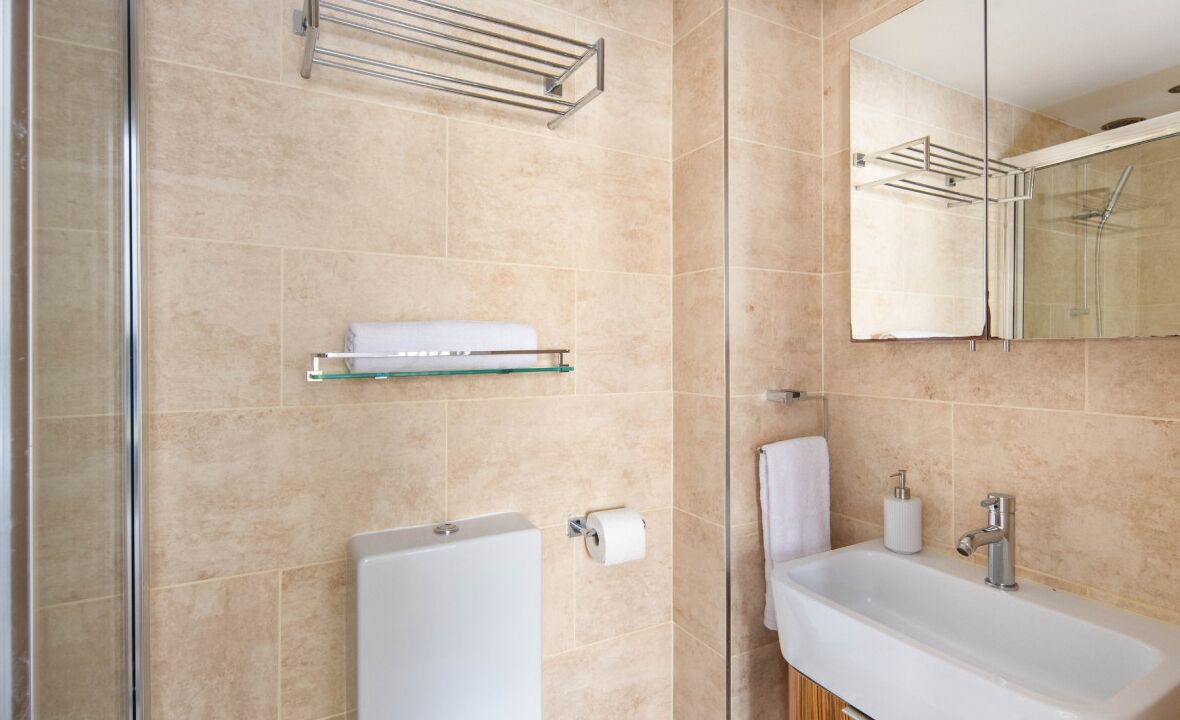 Photo of Bathroom in Kennington