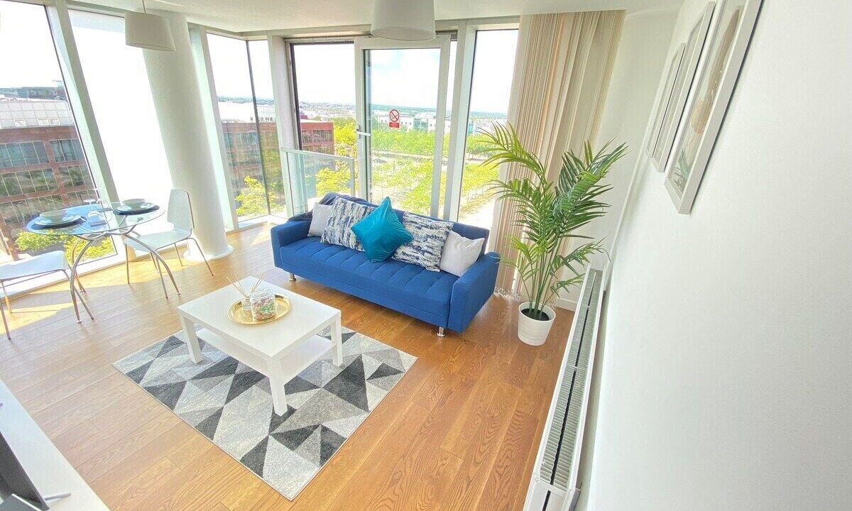 Photo of Livingroom in Central Milton Keynes
