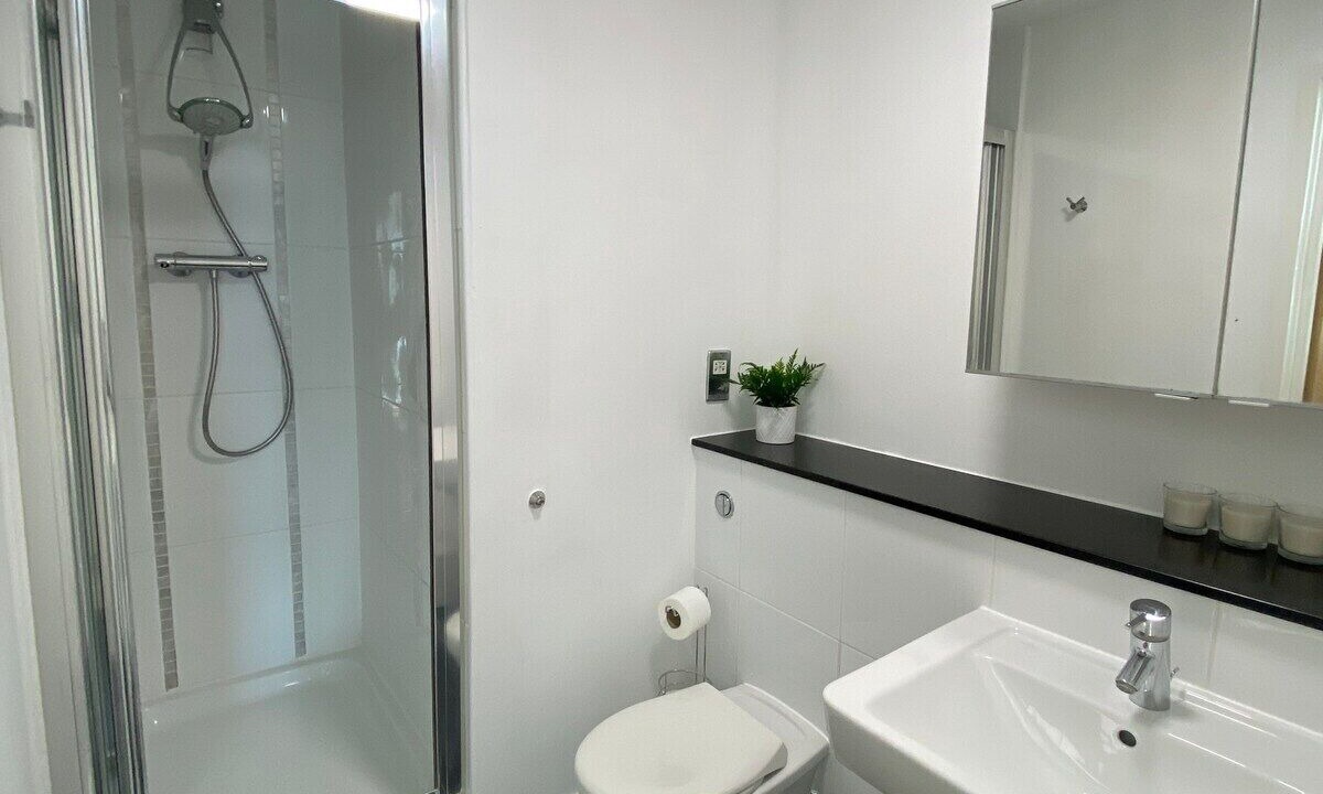 Photo of Bathroom in Central Milton Keynes