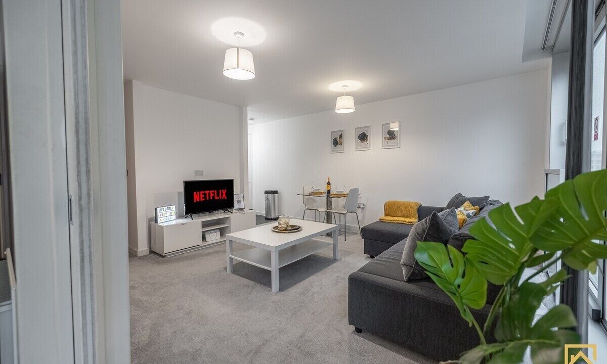 Photo of Livingroom in Central Milton Keynes