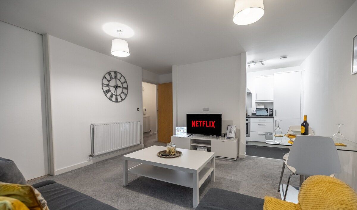 Photo of Livingroom in Central Milton Keynes