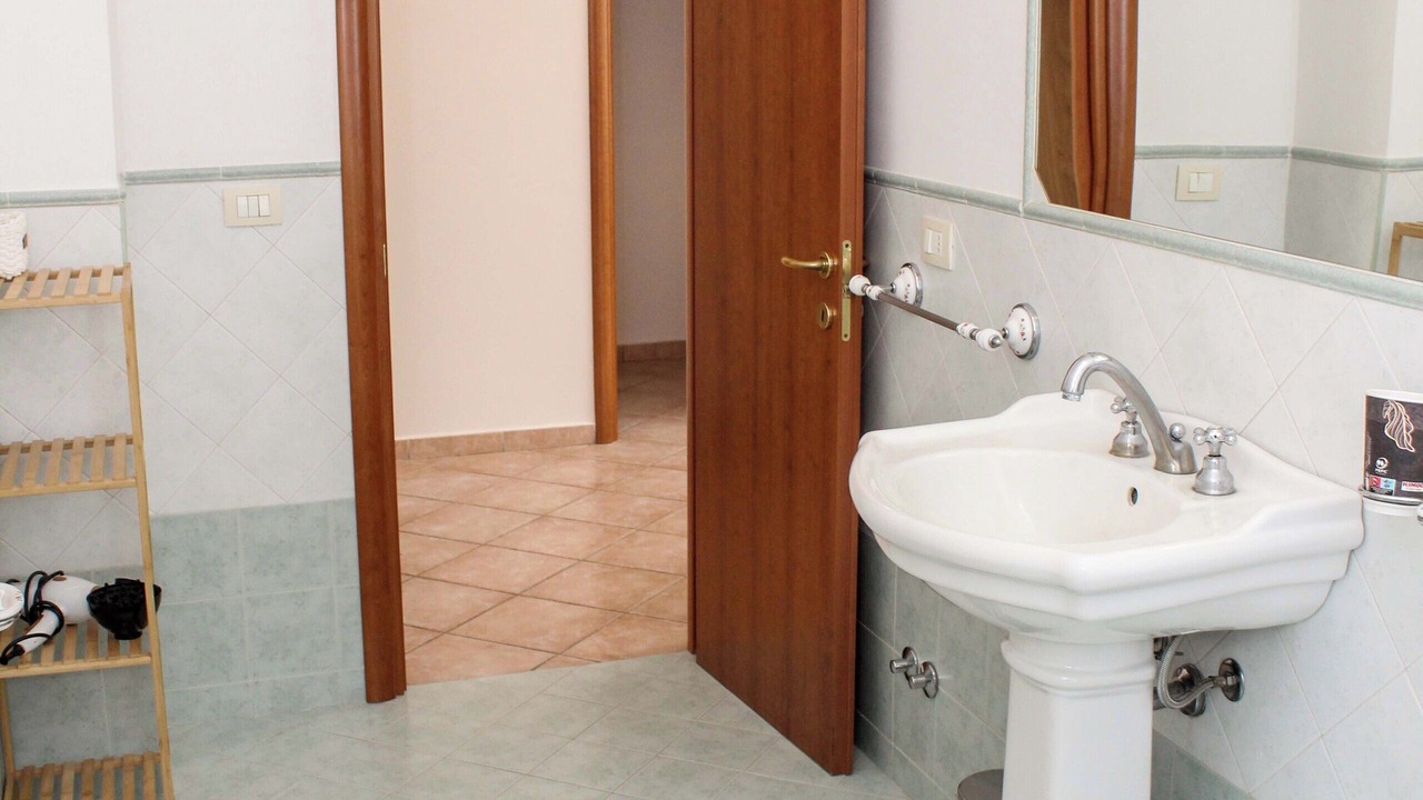 Photo of Bathroom in Mondragone