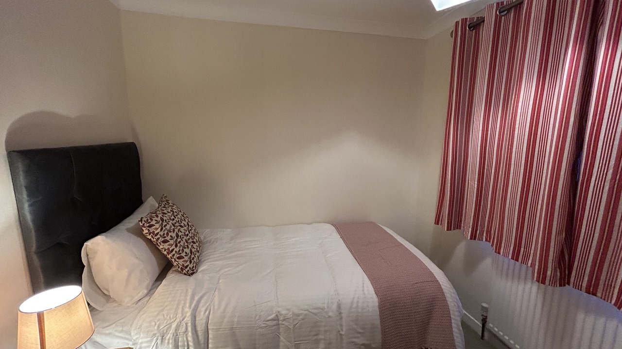 Photo of Bedroom in Littlemore