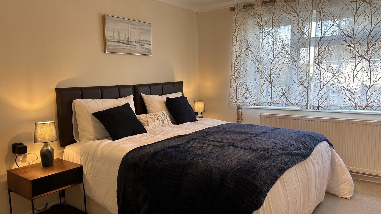 Photo of Bedroom in Littlemore
