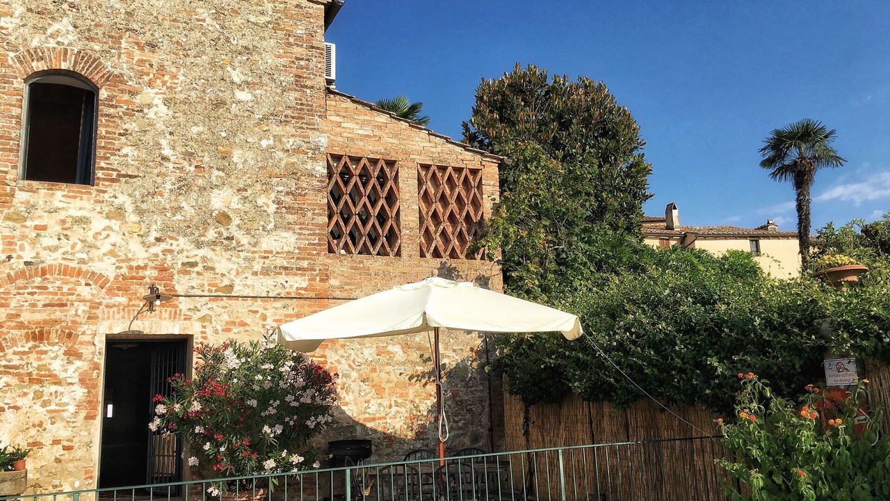 Photo of Patio Balcony in San Giovanni d'Asso