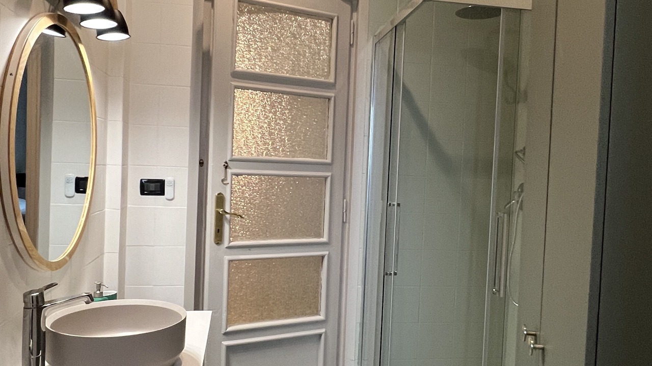 Photo of Bathroom in Cit Turin