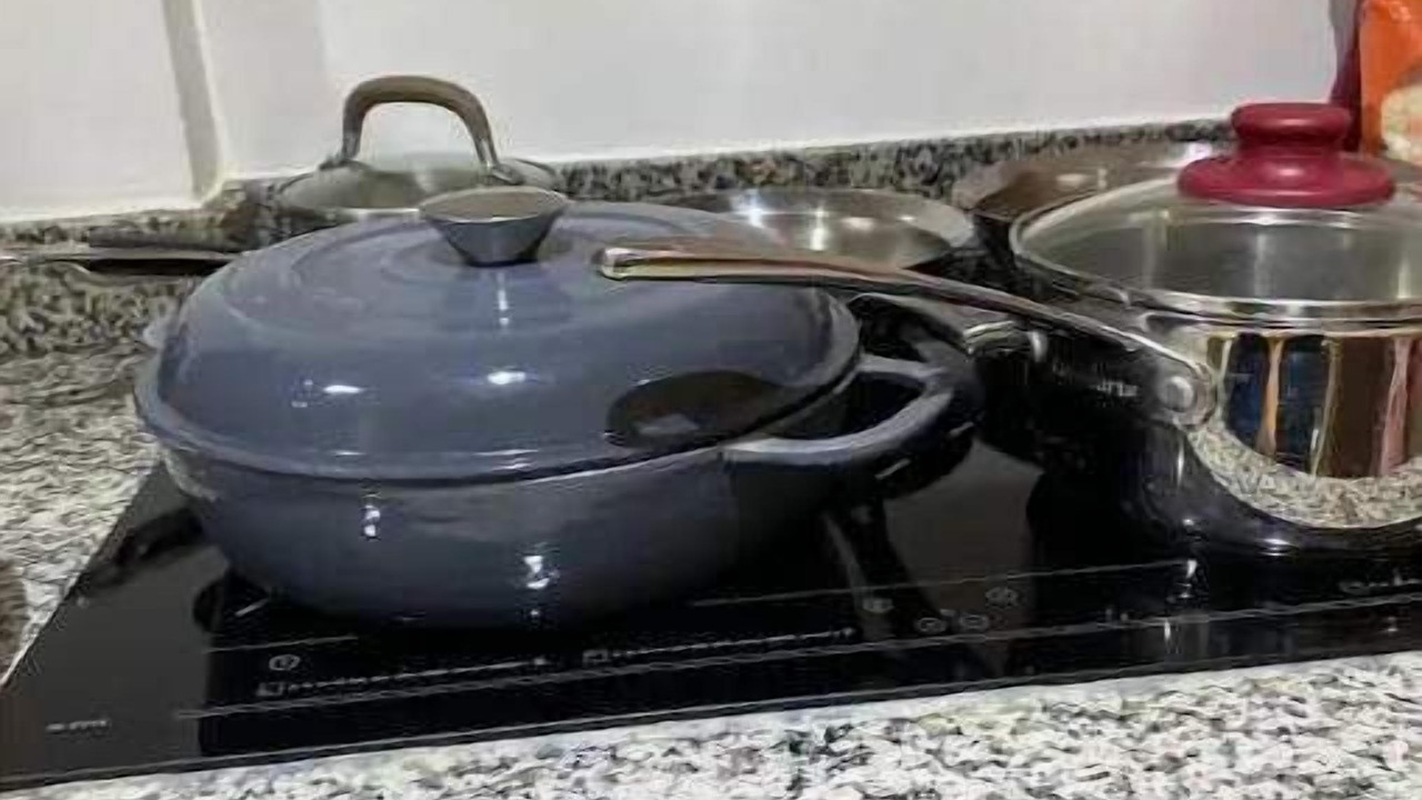 Photo of Kitchen in Majorelle